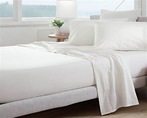 4 Reasons Why Fitted Sheets Are Better For Your Home